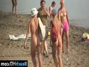 Смотреть нудисты на пляже русские